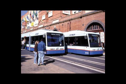 tn_au-sydney-trams_03.jpg